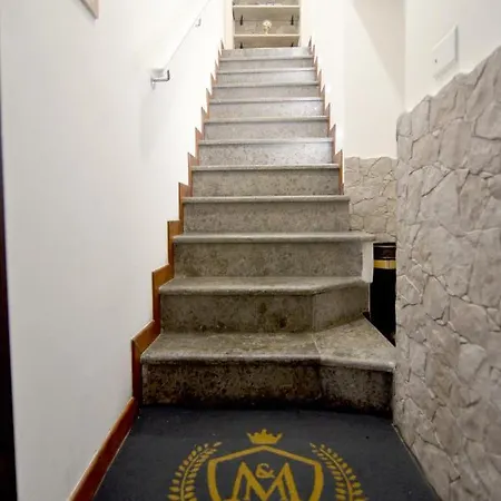 Montesantogroup Amalfi נאפולי